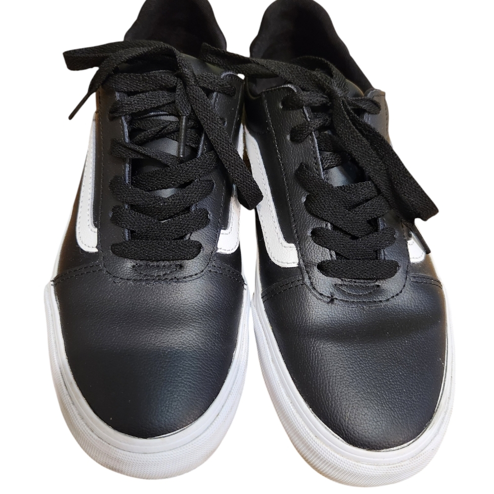 Women’s Vans Leather low top sk8 shoes womens